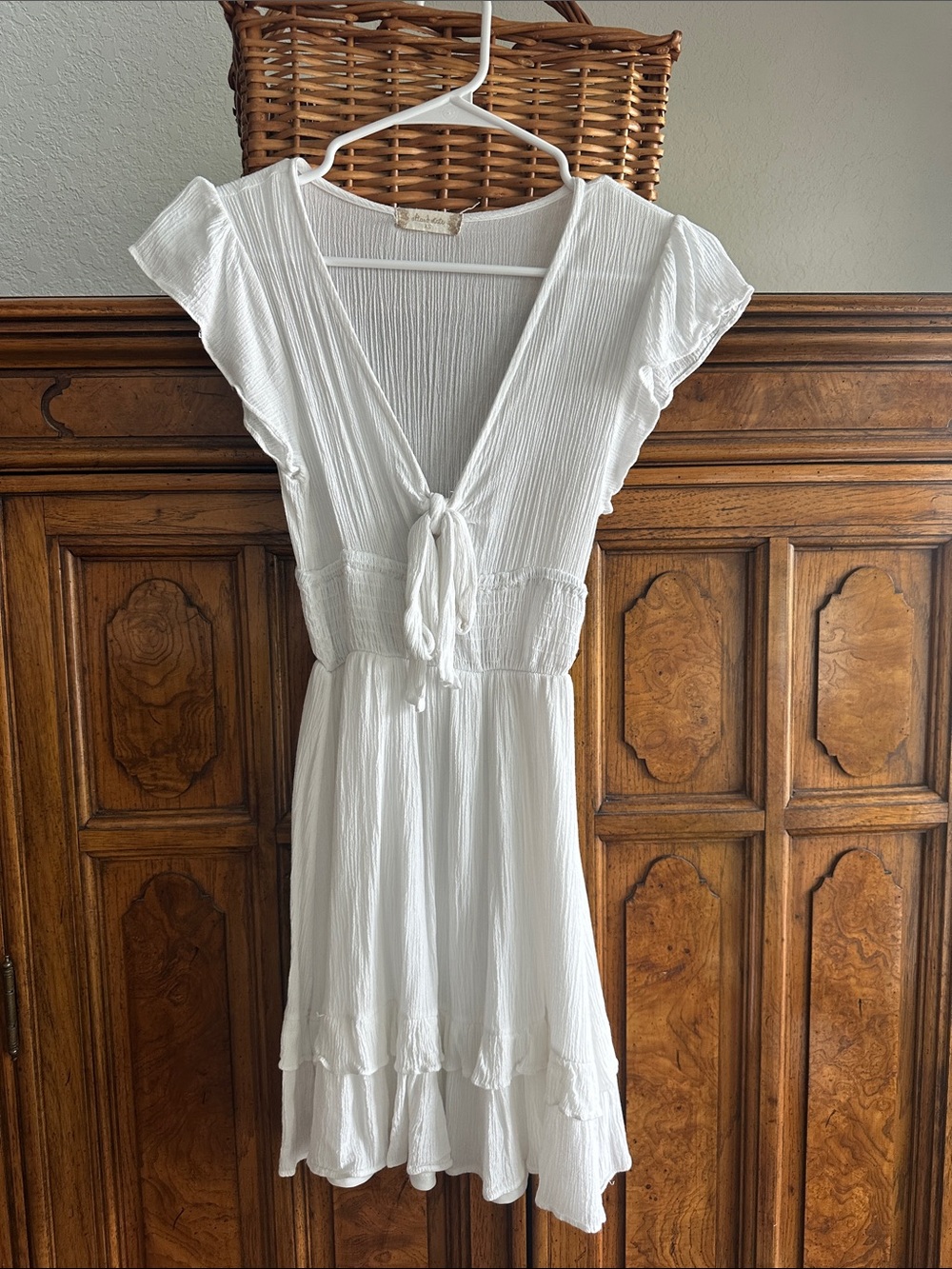 Altar’d State- White V-Neck Tie-Front Women's Dress